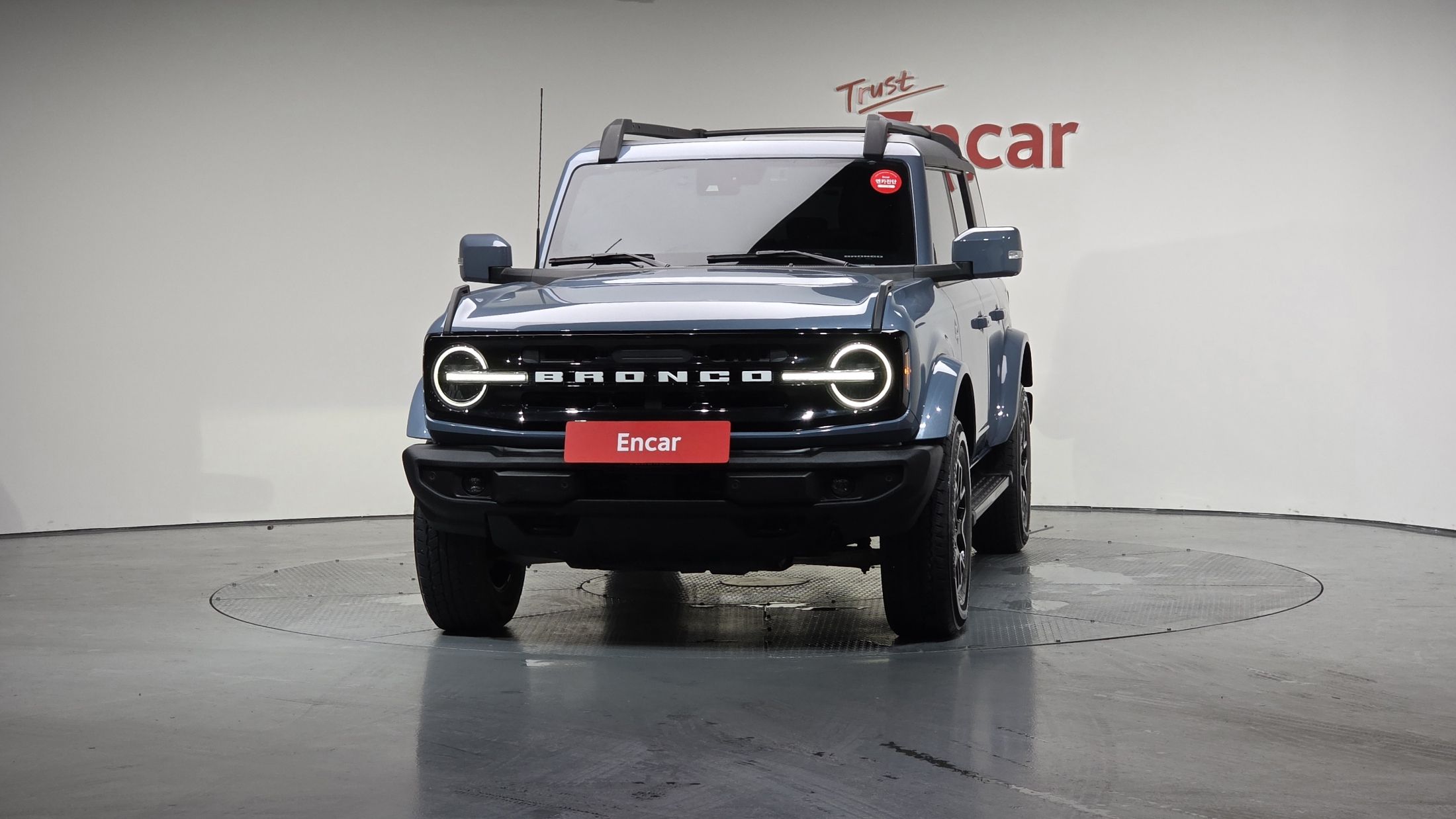 FORD BRONCO