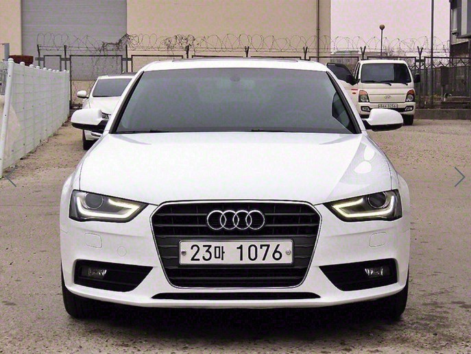 AUDI A4 2012