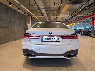 BMW 7-SERIES G11 2022