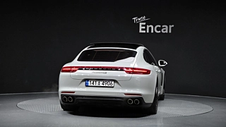 PORSCHE PANAMERA 971 2017