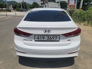 HYUNDAI AVANTE AD 2017