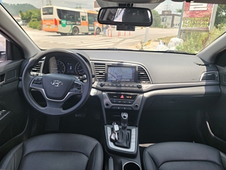 HYUNDAI AVANTE AD 2017