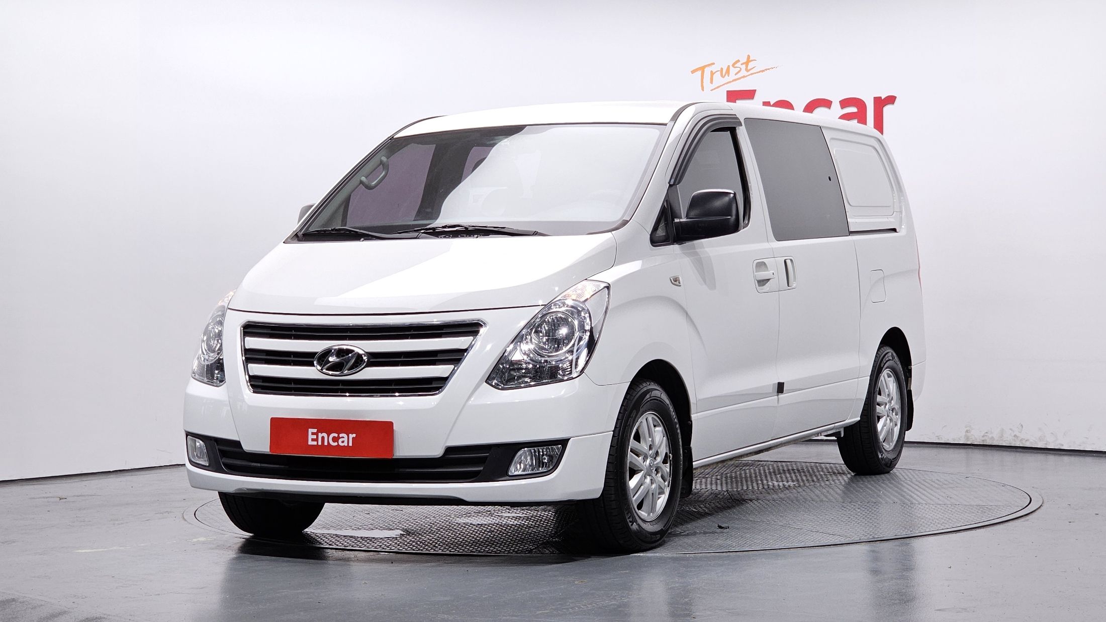 HYUNDAI STAREX GRAND