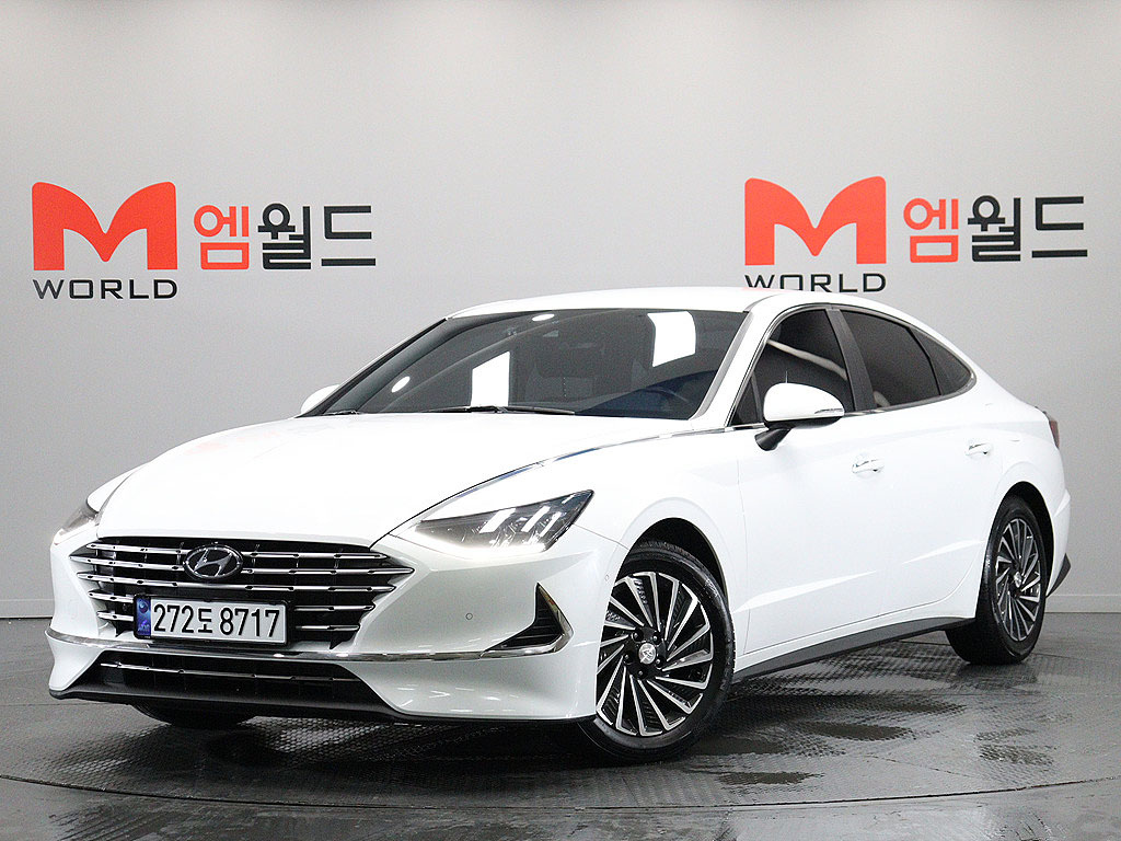 HYUNDAI SONATA HYBRID DN8