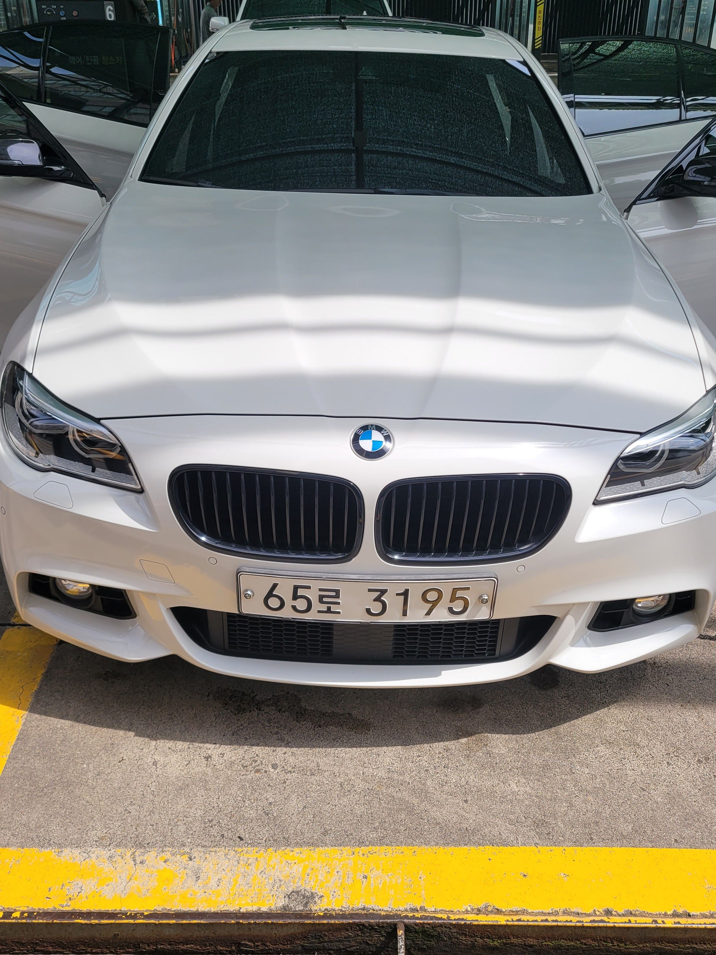 BMW 5-SERIES F10 2016