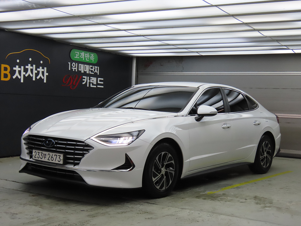 HYUNDAI SONATA HYBRID DN8 2021