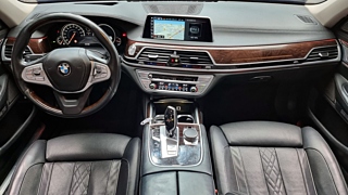 BMW 7-SERIES G11 2016