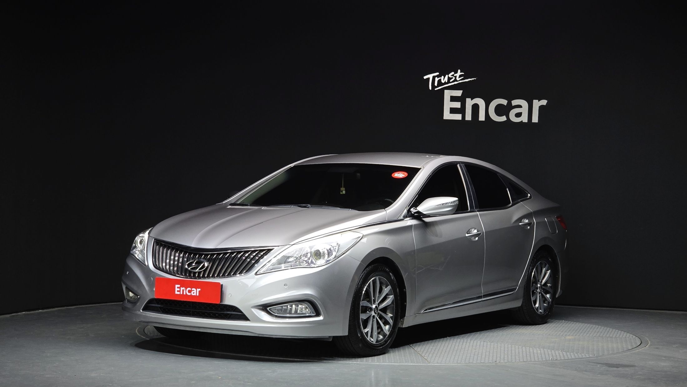HYUNDAI GRANDEUR HG 2011