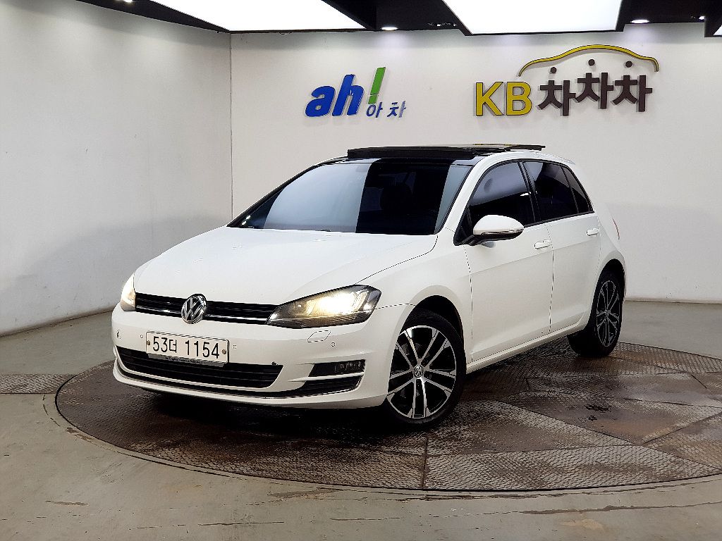 VOLKSWAGEN GOLF 2014