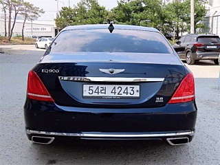 GENESIS EQ900 2017