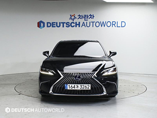 LEXUS ES300H 2020