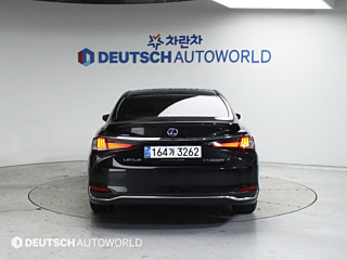 LEXUS ES300H 2020