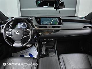 LEXUS ES300H 2020