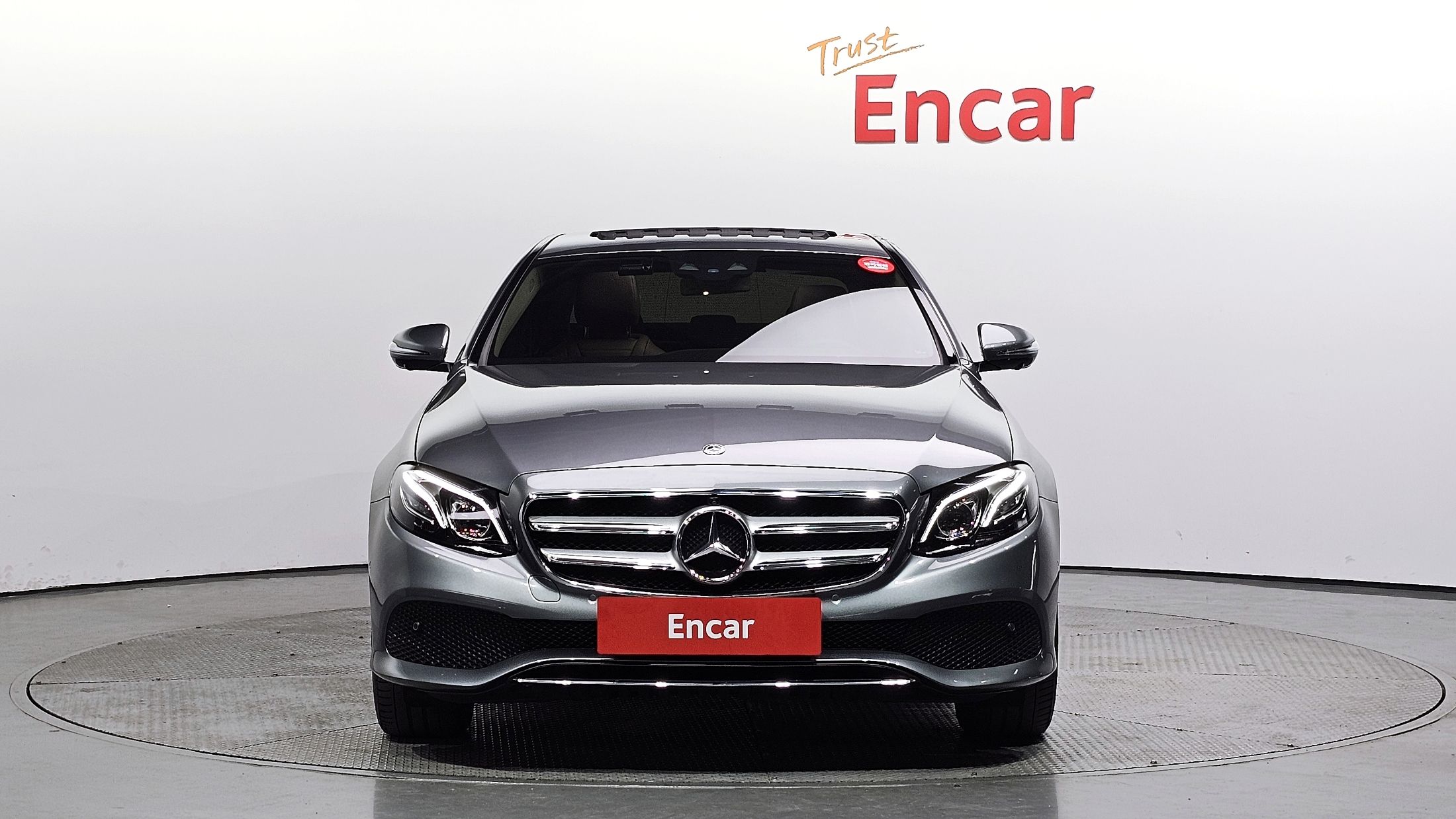 MERCEDES BENZ E-CLASS W213 2017