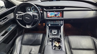 JAGUAR XF X260 2018