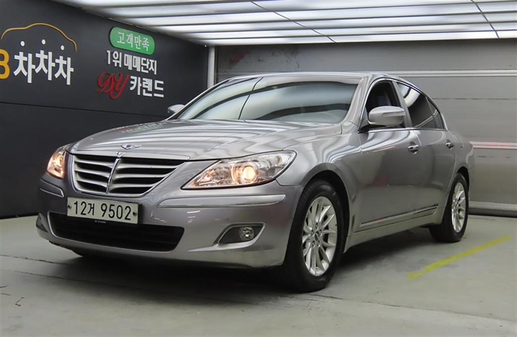 HYUNDAI GENESIS 2009
