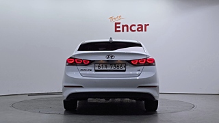 HYUNDAI AVANTE AD 2017