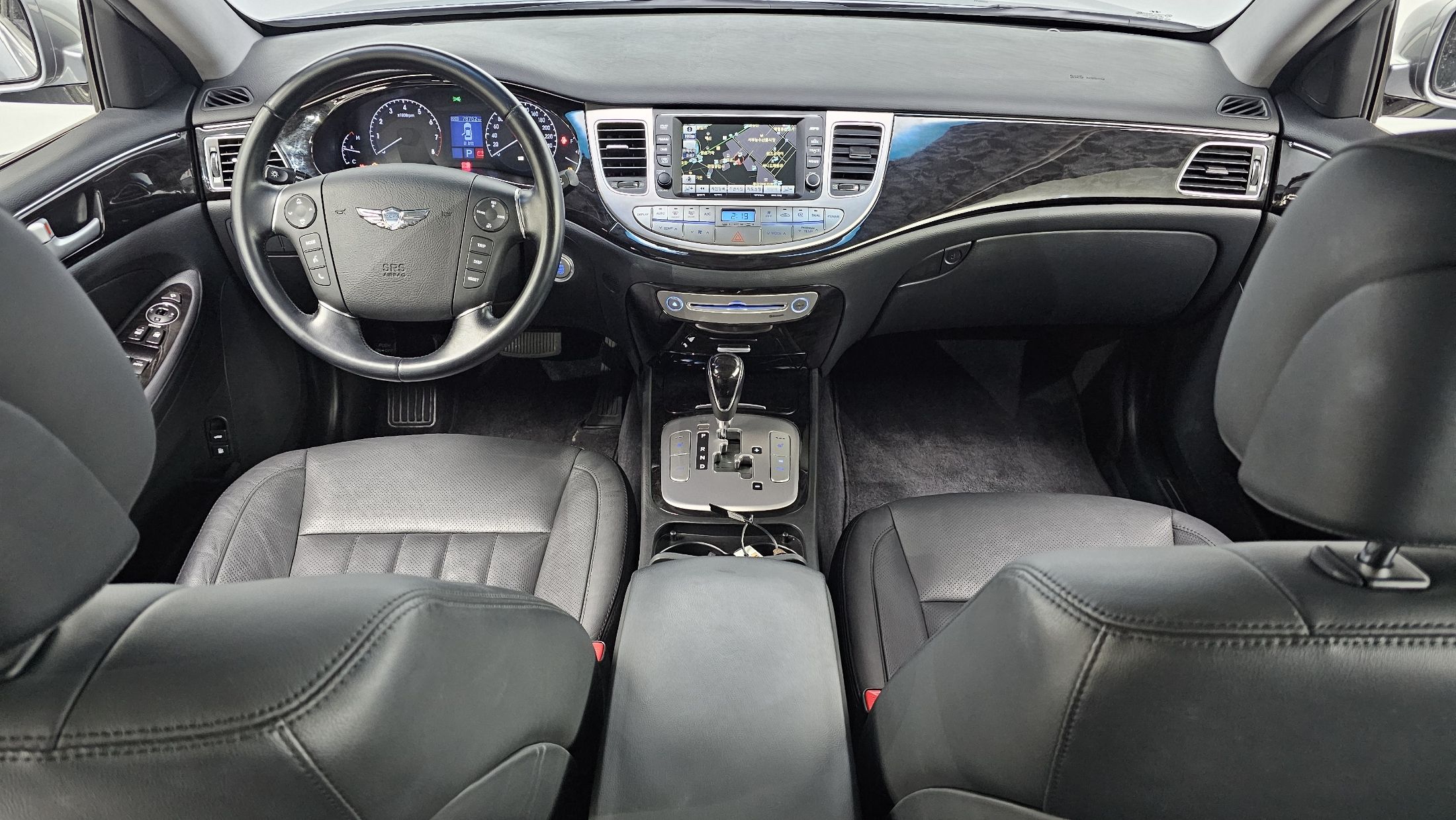 HYUNDAI GENESIS 2014