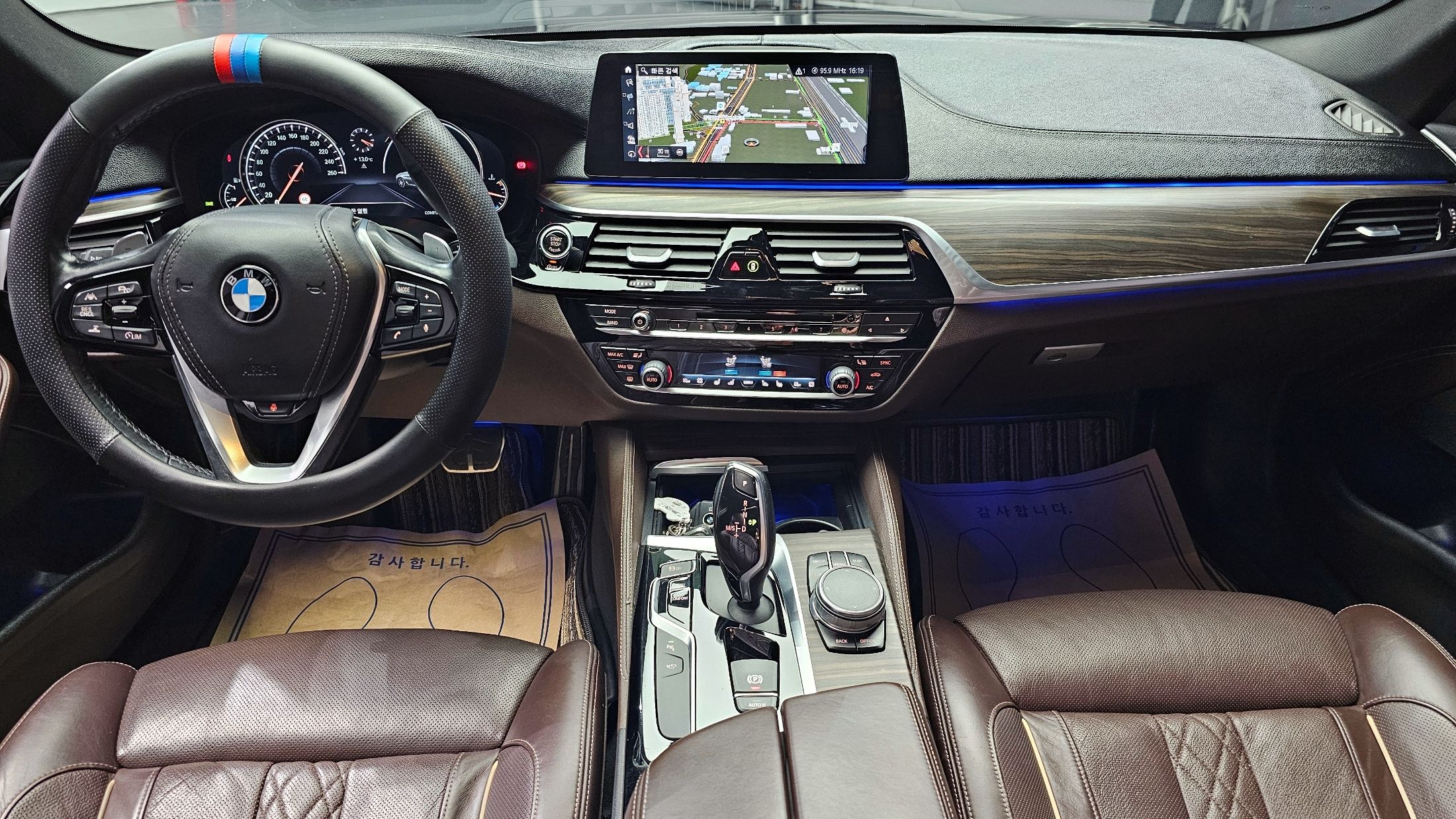 BMW 5-SERIES G30 2017