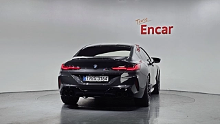 BMW M8 G15 2022