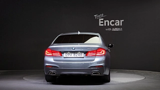 BMW 5-SERIES G30 2017