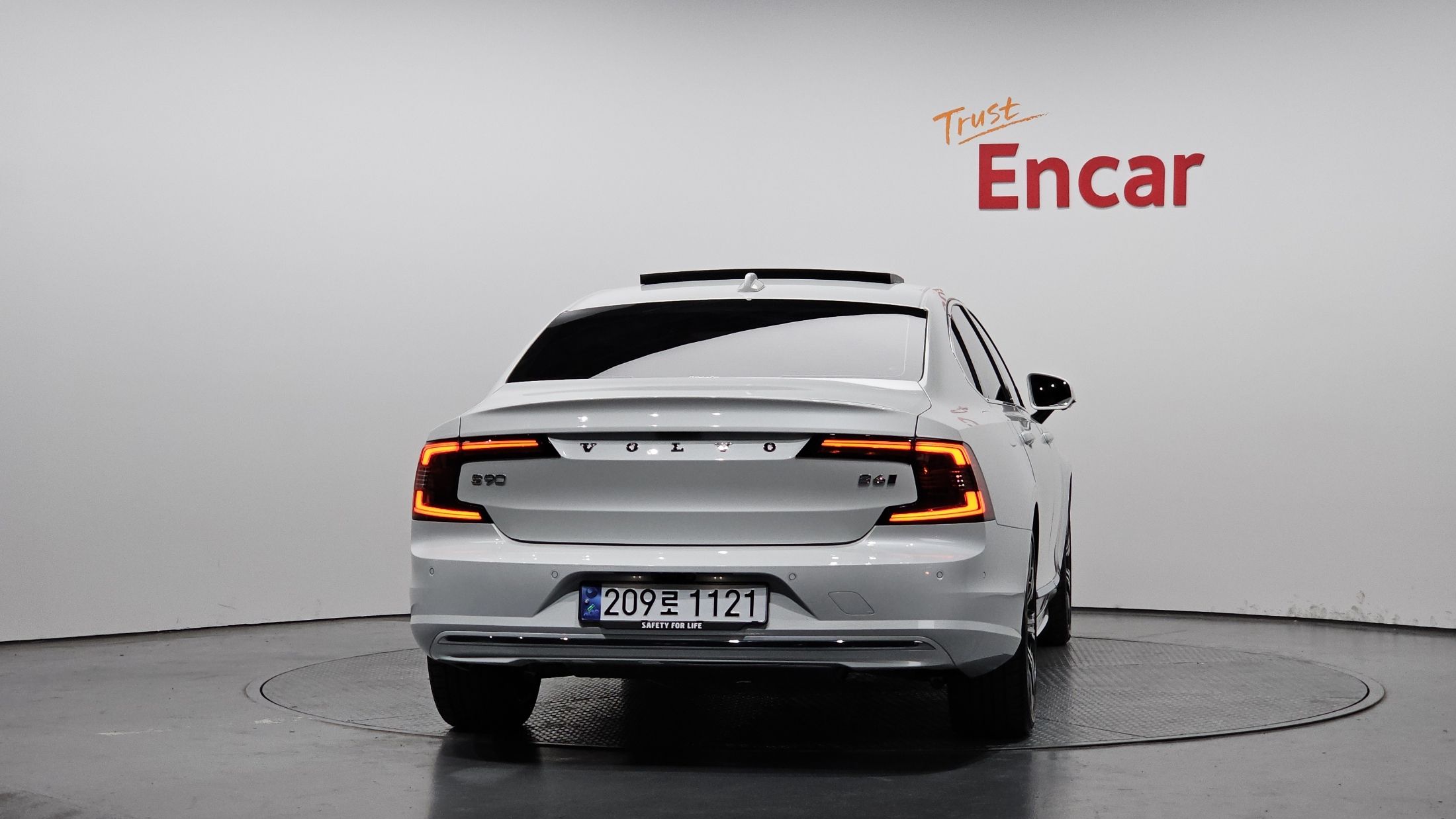 VOLVO S90 2024