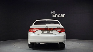 HYUNDAI GRANDEUR HG 2016