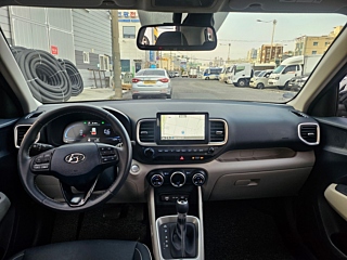 HYUNDAI VENUE 2023