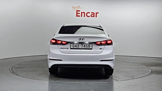 HYUNDAI AVANTE AD 2017