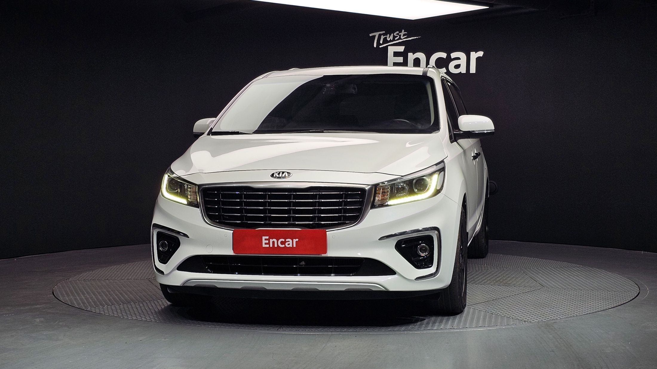 KIA CARNIVAL 2019