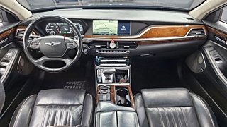 GENESIS EQ900 2017