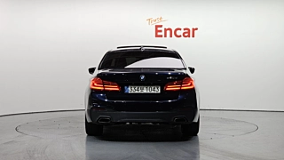 BMW 5-SERIES G30 2018