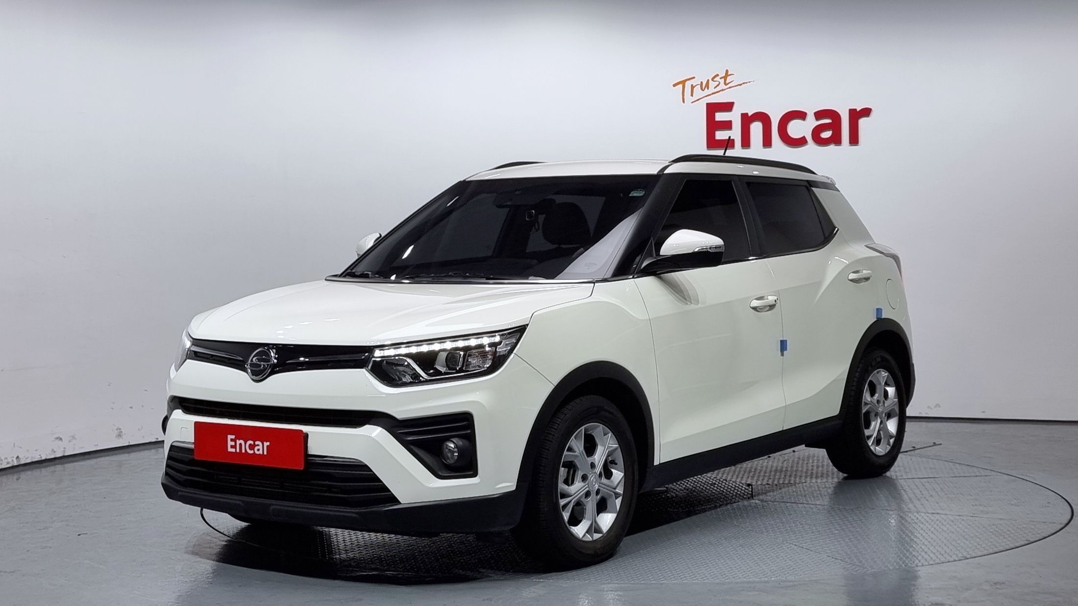 SSANGYONG TIVOLI VERY NEW 2020