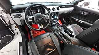 FORD MUSTANG 2017