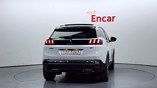 PEUGEOT 3008 2018