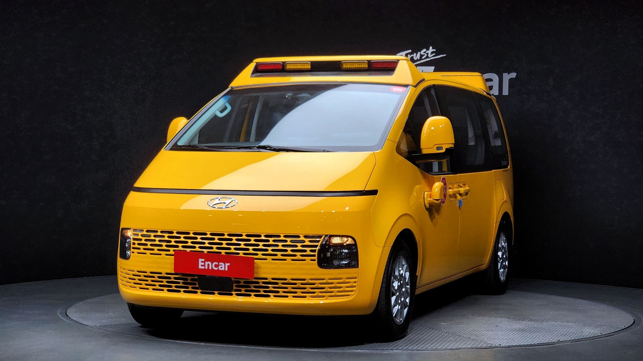 HYUNDAI STARIA 2022