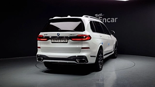BMW X7 G07 2024