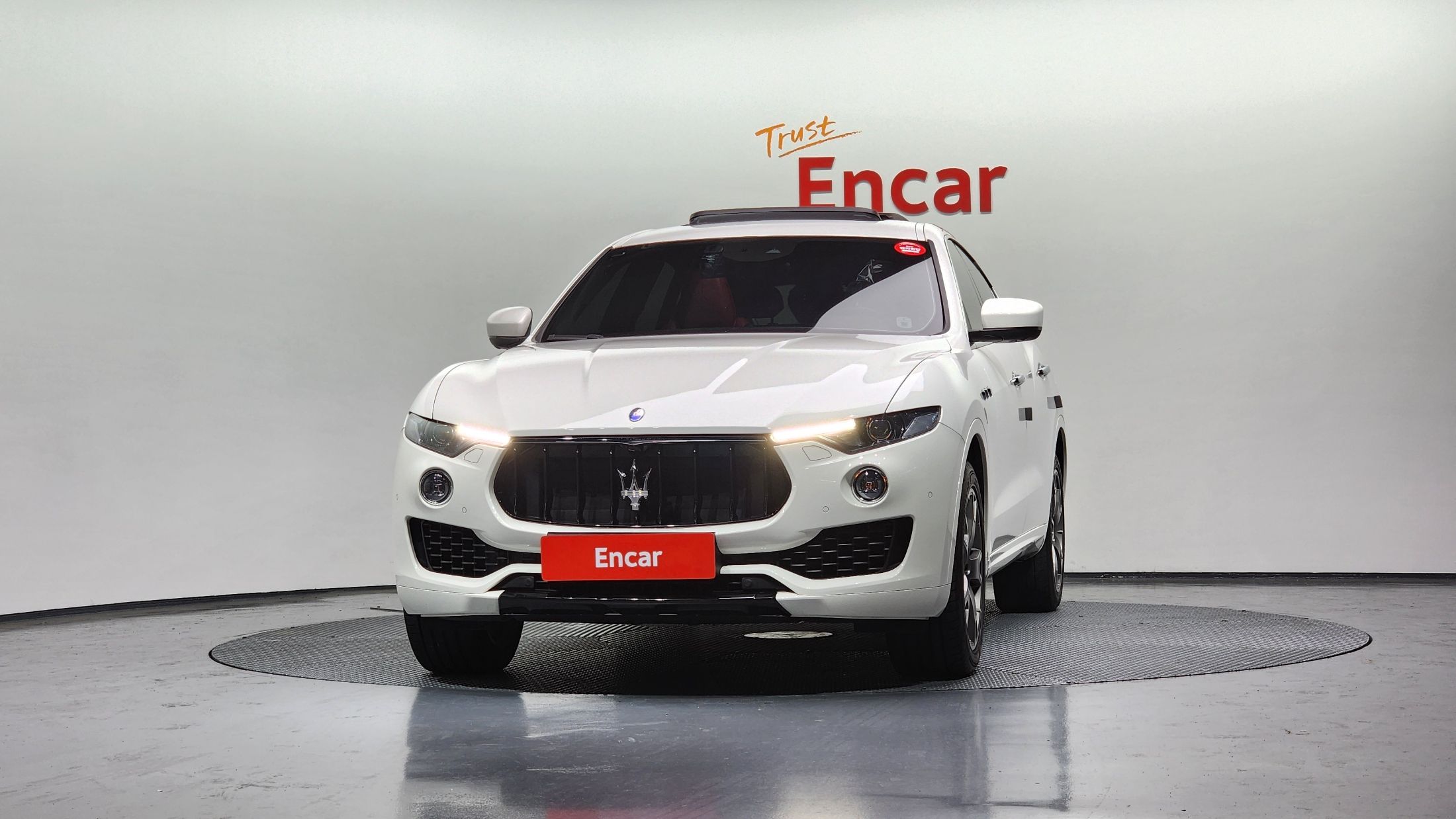 MASERATI LEVANTE 2017