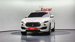 MASERATI LEVANTE 2017