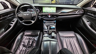 GENESIS EQ900 2017