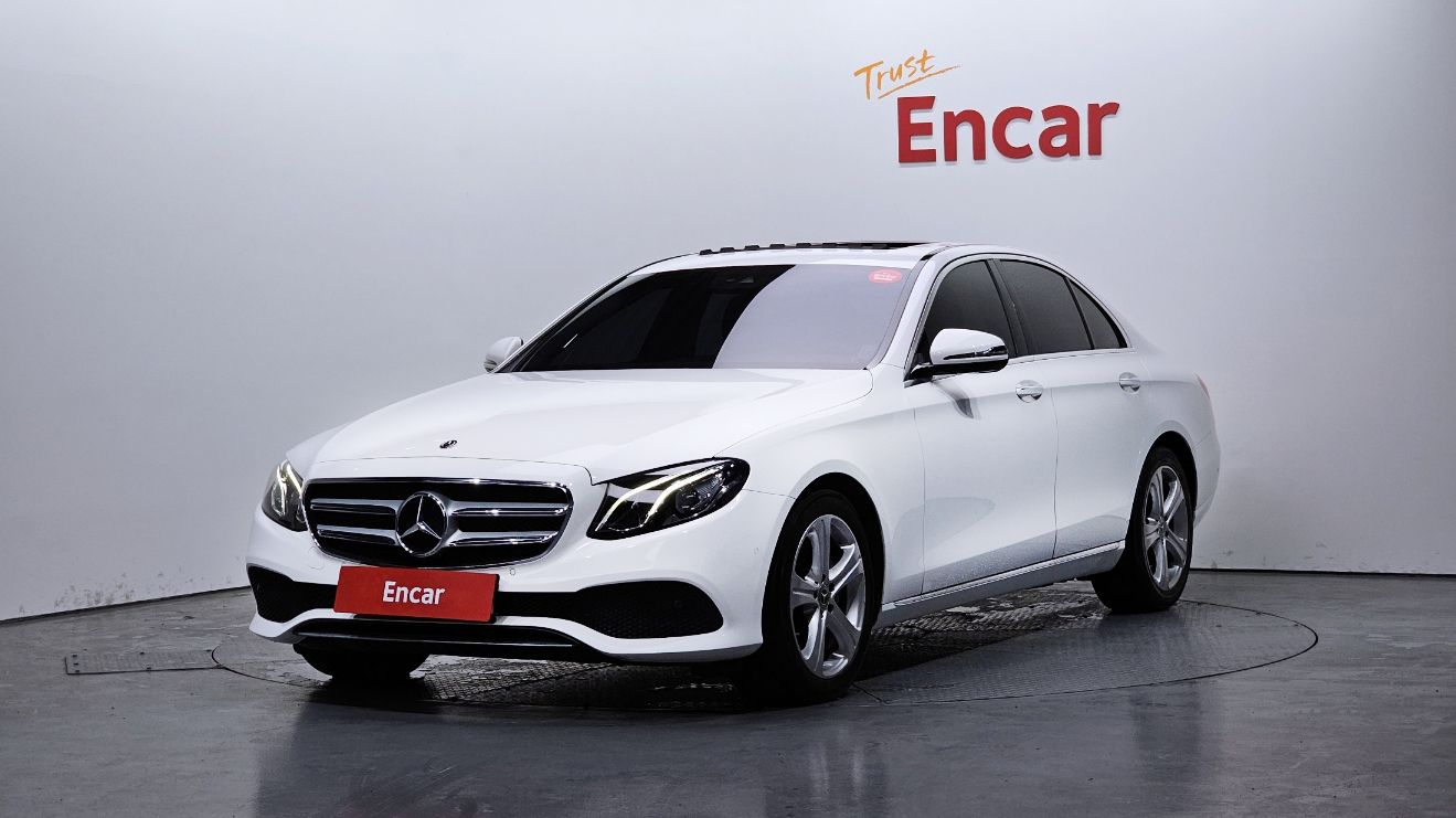 MERCEDES BENZ E-CLASS W213 2017