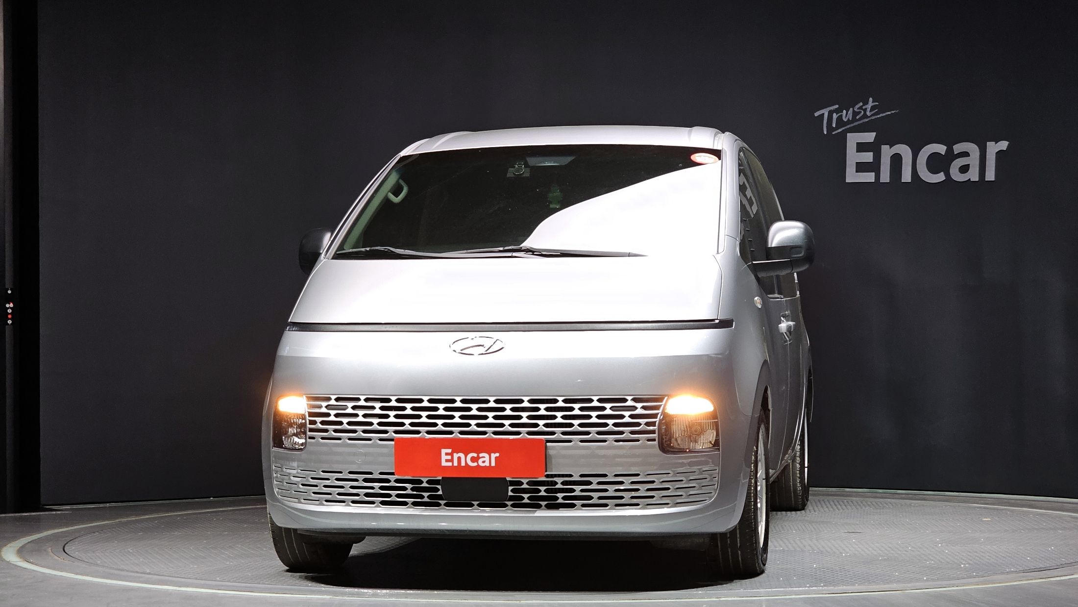 HYUNDAI STARIA 2022
