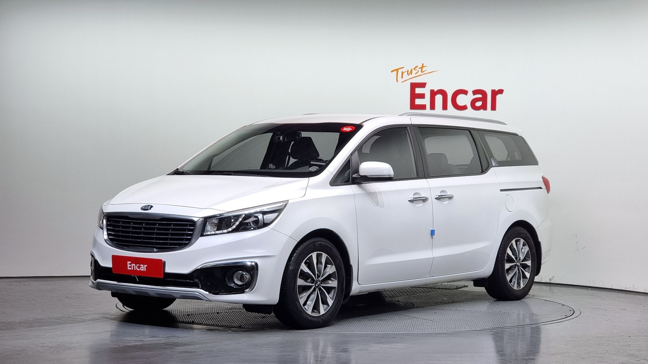 KIA CARNIVAL 2014
