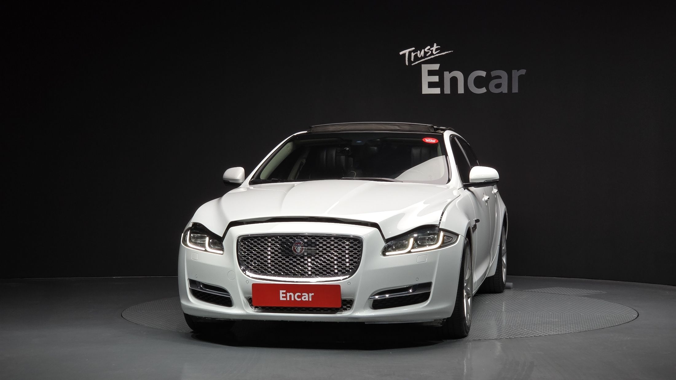 JAGUAR XJ 2016