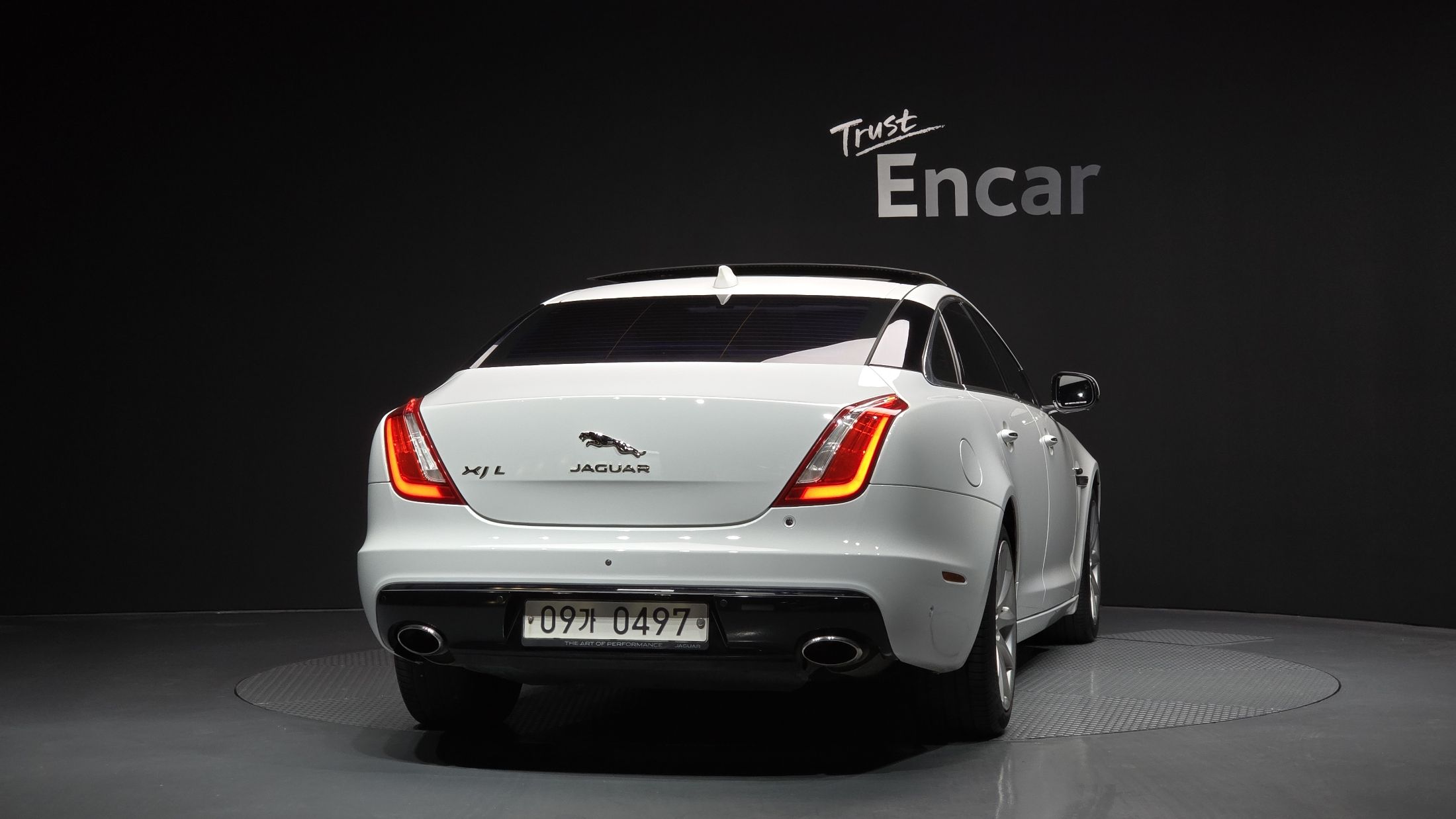 JAGUAR XJ 2016