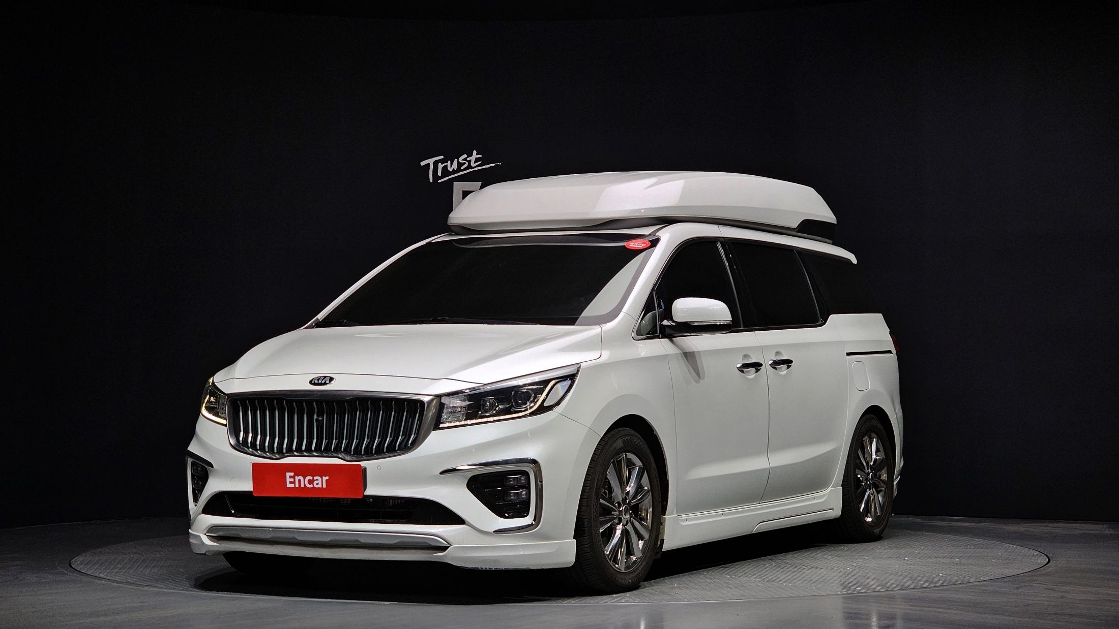 KIA CARNIVAL 2019