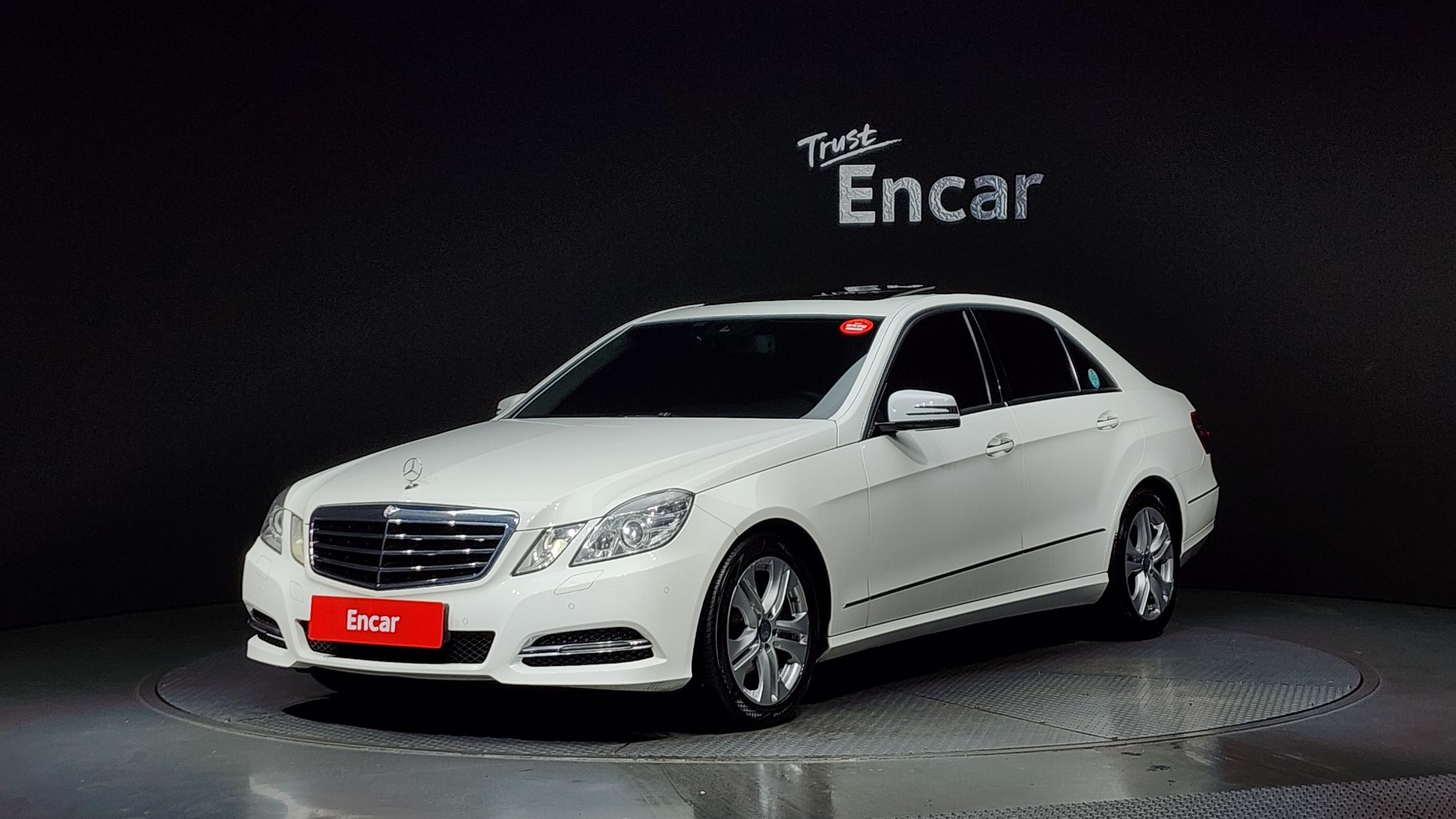 MERCEDES BENZ E-CLASS W212
