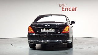 GENESIS EQ900 2018