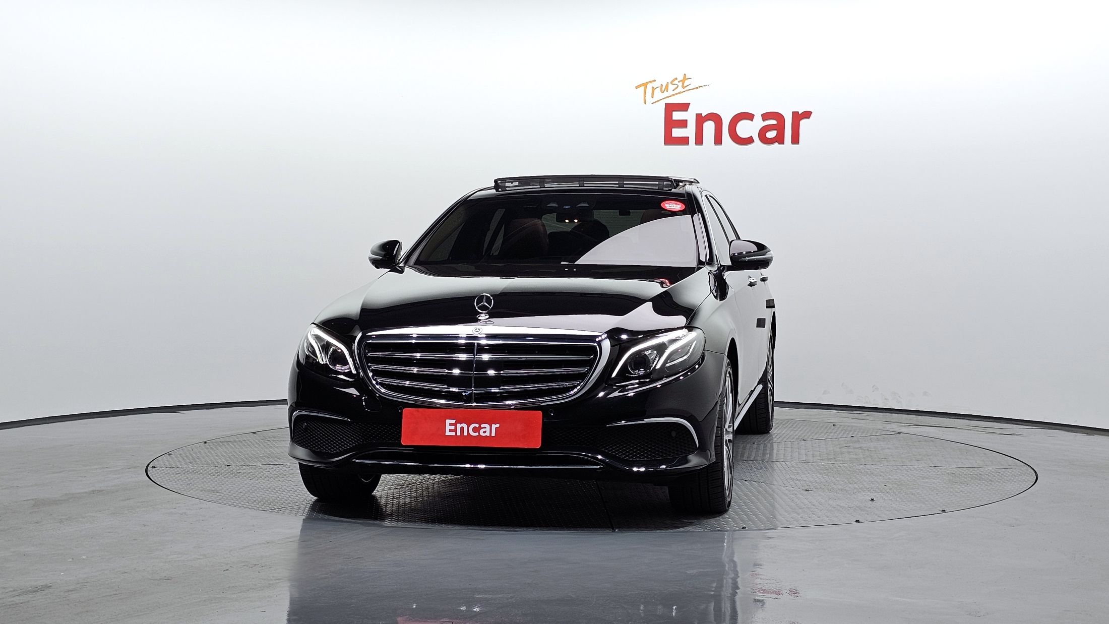 MERCEDES BENZ E-CLASS W213 2019