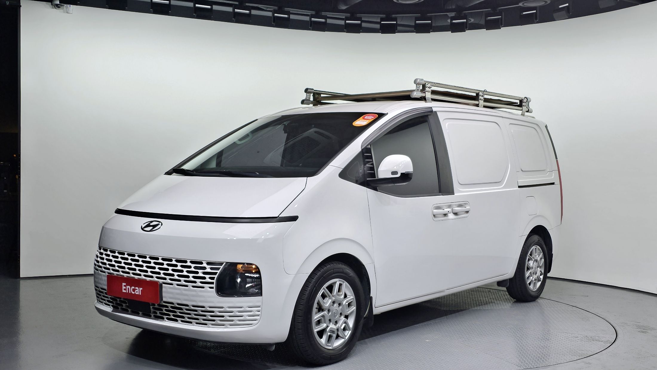 HYUNDAI STARIA 2022